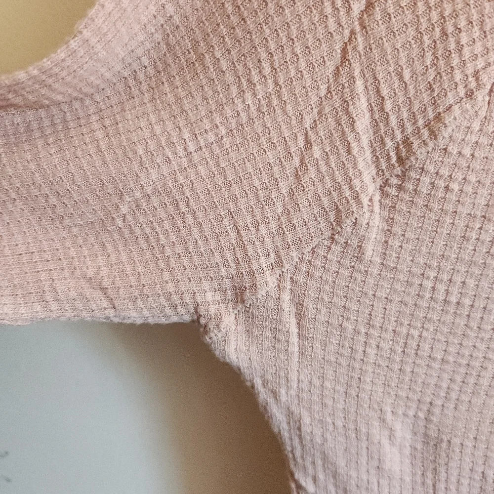 Intimately Free People Pink Ruffled Mock Neck Thermal Top Lightweight Small - Picture 4 of 7